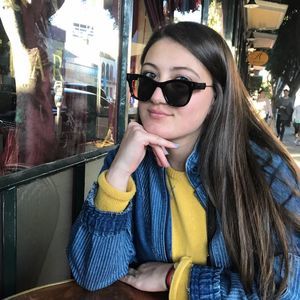 Meet your Posher, Olivia